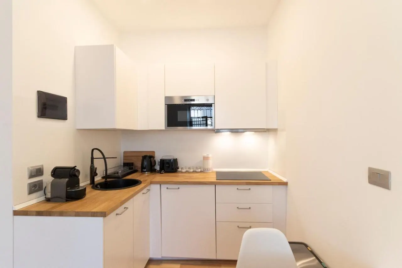Arena Apartment Milánó 0*,  Olaszország