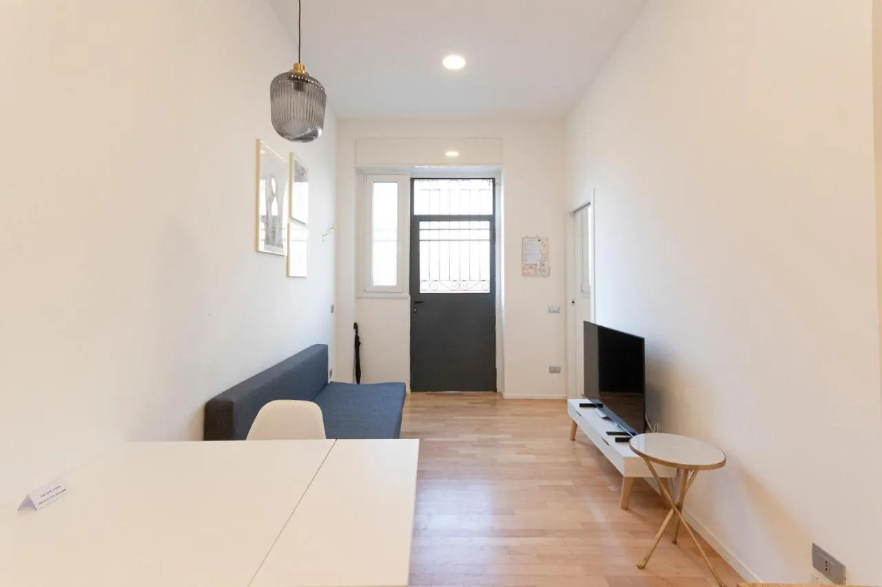 Arena Apartment Milánó 0*,